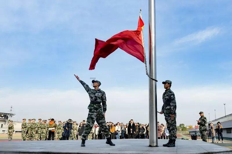 凌晨醒来之后，为啥一直睡不着？或许是这5个“因素”在“捣乱”